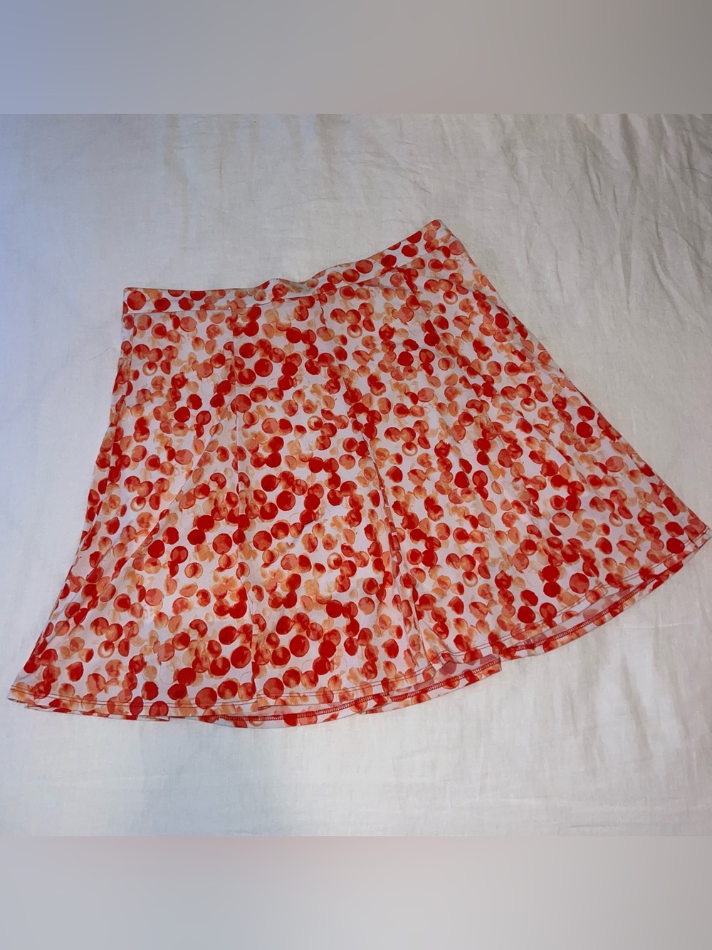 SUSAN GRAVER Size Medium Skort with Red and Orange Print